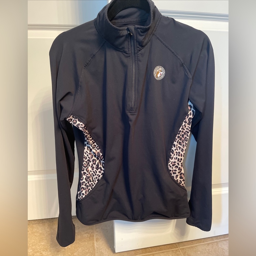 ✅Buc-ees black Cheetah Print  Workout jacket/pullover Small